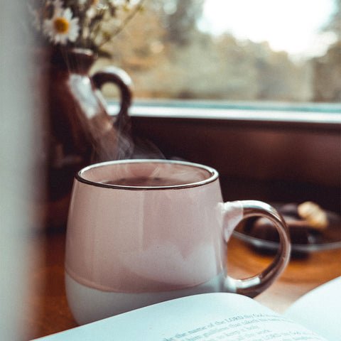 Un libro e una tazza di caffè - Finché il caffè è caldo