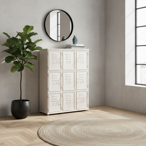 Armadietto locker bianco anticato ambientato