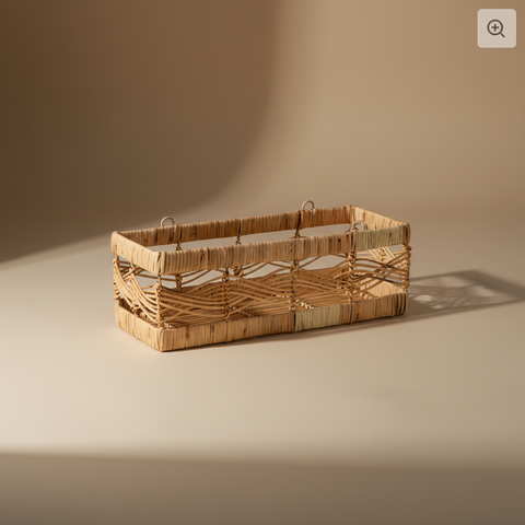 Cesta parete rattan sfondo neutro