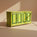 Credenza verde lime sfondo beige