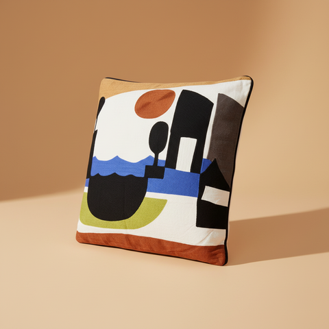 Cuscino artistico astratto su sfondo beige