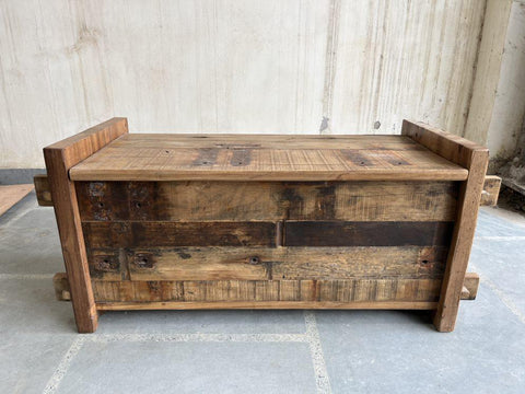WD. BOX - RECLAIMED WOOD TRUNK