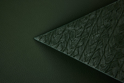 STRAW - PLACEMATE TRAPEZE SET 1/4 LEATHER-LIKE GREEN