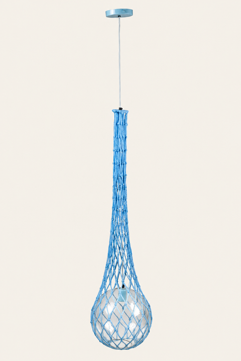 Lampadario Galena Azzurro Mare con rete su fondo avorio