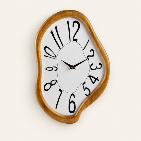 STOCCOLMA - OROLOGIO OVALIZZATO — foto su sfondo avorio