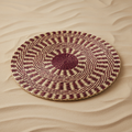 Sottopiatto Jambalaya in seagrass con motivo geometrico bordeaux e beige