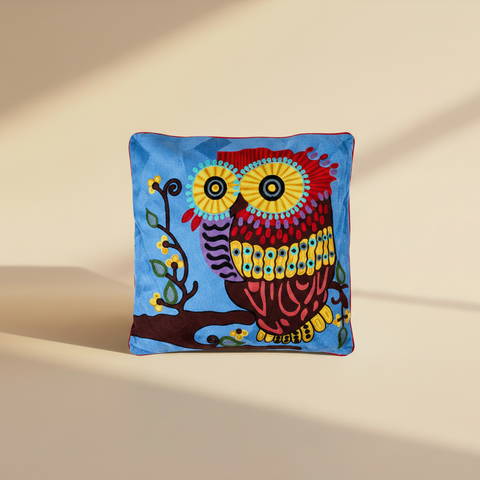 Cuscino Embroidery Gufo Rosso sfondo beige