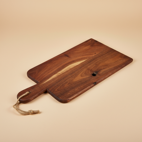 Tagliere Legno Riciclato – sfondo beige con ombra