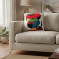 Cuscino Embroidery su divano in appartamento