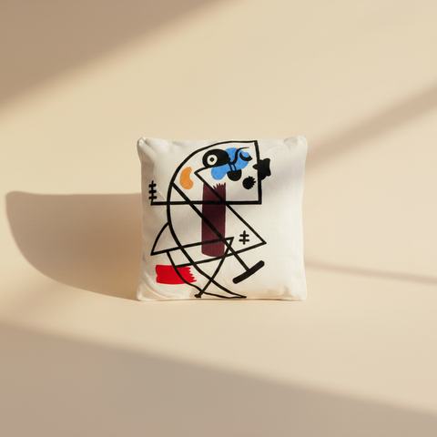 Cuscino Embroidery Scenografia sfondo beige