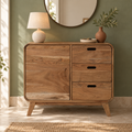 Credenza Leeds da 90 cm con tre cassetti e un’anta, proposta d’arredo per ingresso su parete verde salvia.