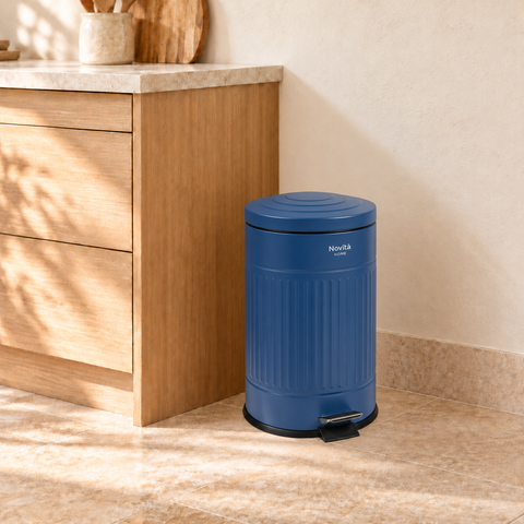 DAILY TRASH - PATTUMIERA BLUE FUSION ROTONDA 20L SOFTCLOSE - ambientazione