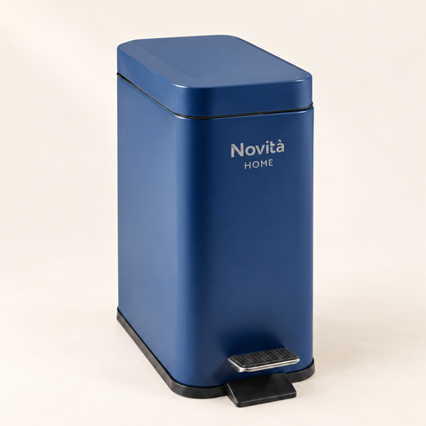 DAILY TRASH - PATTUMIERA BLUE FUSION SQUADRATA 5L SOFTCLOSE - su fondo avorio con ombre morbide