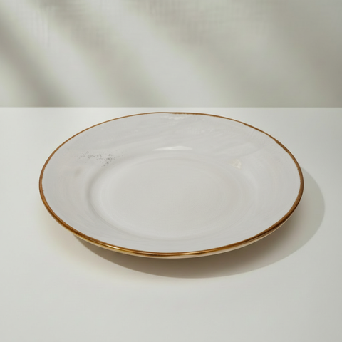 Piatto bianco con bordo dorato - fedele all'originale