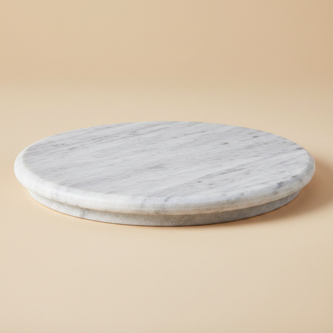 Piatto marmo sfondo beige fedele