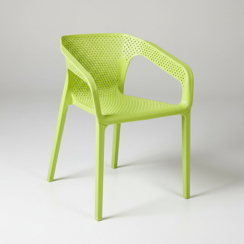 Poltroncina plastica verde lime su sfondo grigio