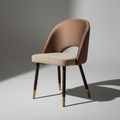 Sedia cappuccino sfondo grigio