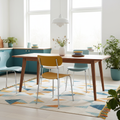 Sedia gialla senape in ambiente moderno
