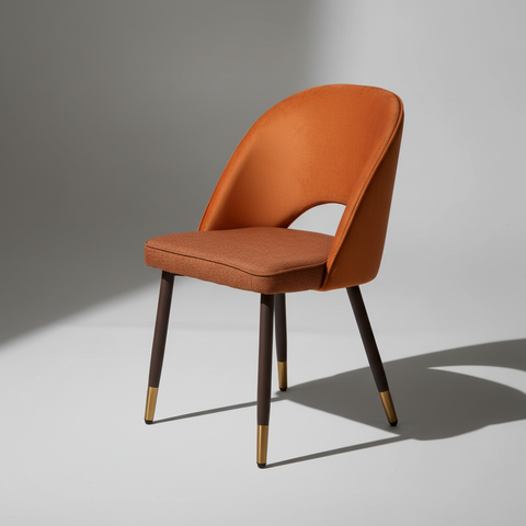 Sedia terracotta girata verso sinistra