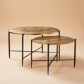 Set 2 tavolini ottone bronzo sfondo beige