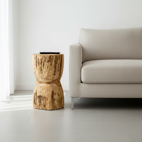 Sgabello formato quadrato