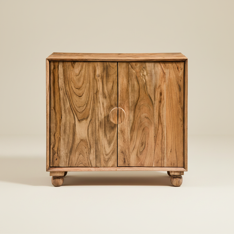 Sideboard sfondo beige con ombra