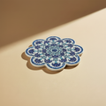 Sottopentola fiore bianco mandala blu/turchese - sfondo beige