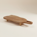 Tagliere con gambe inclinato come ceramica