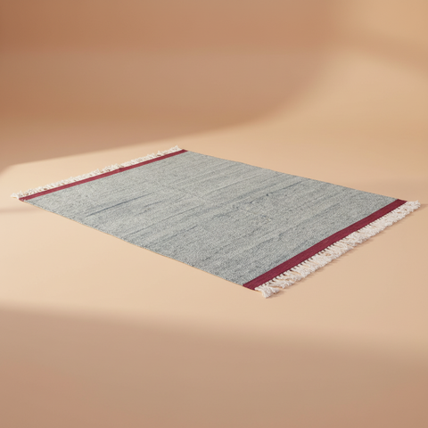 Tappeto su sfondo beige