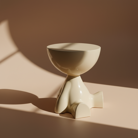 Tavolino scultura crema sfondo beige