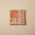Tovaglia Soave su sfondo neutro