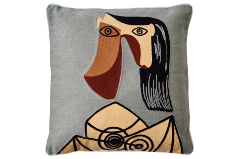 Novita home_CR-121_Embroidery - cuscino modern art le regard de la femme_1